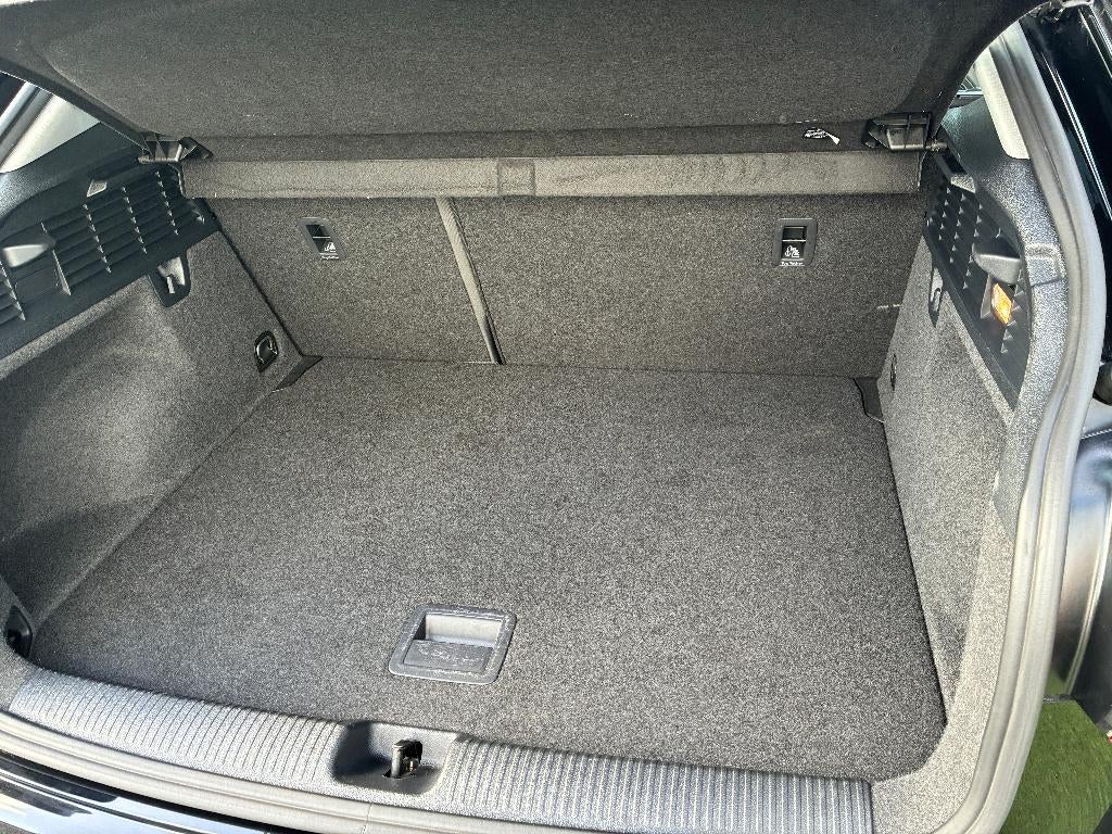 AUDI Q2 30 TFSI, Autos, Audi, Achat, Entreprise, Garantie prolongée, Boîte manuelle