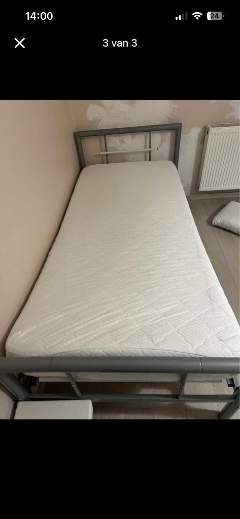Bed, 90 cm, Gris, Enlèvement, Une personne