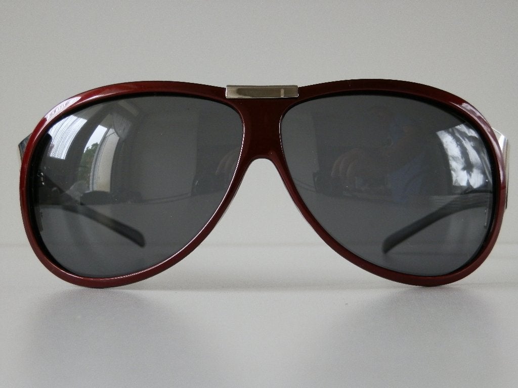 Knobbout zonnebril. AP3-1014. Design., Handtassen en Accessoires, Zonnebrillen en Brillen | Dames, Overige merken, Zonnebril, Overige kleuren