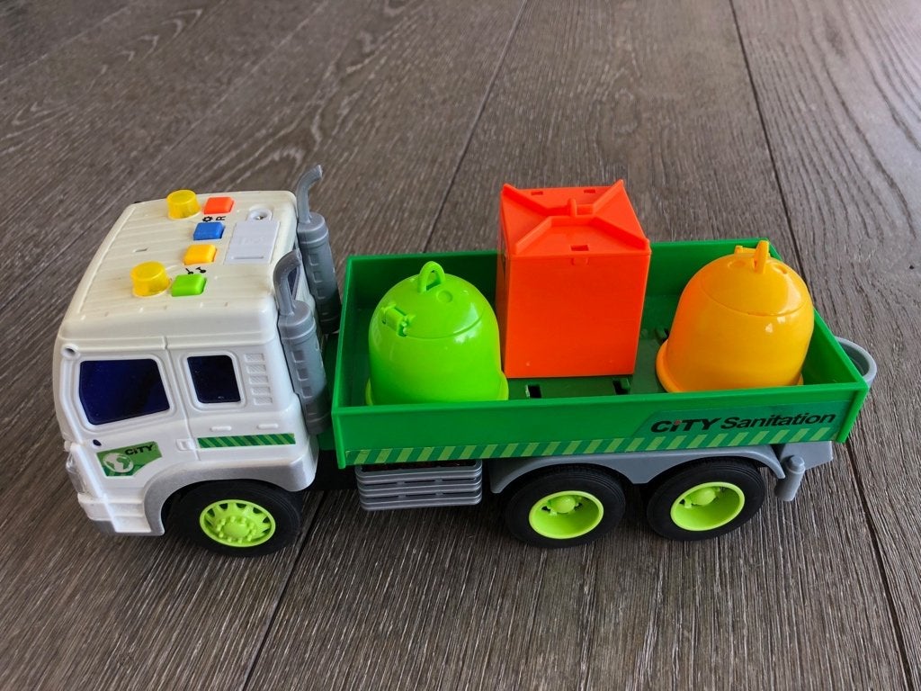 Vuilniswagen met geluid, Ophalen, Gebruikt