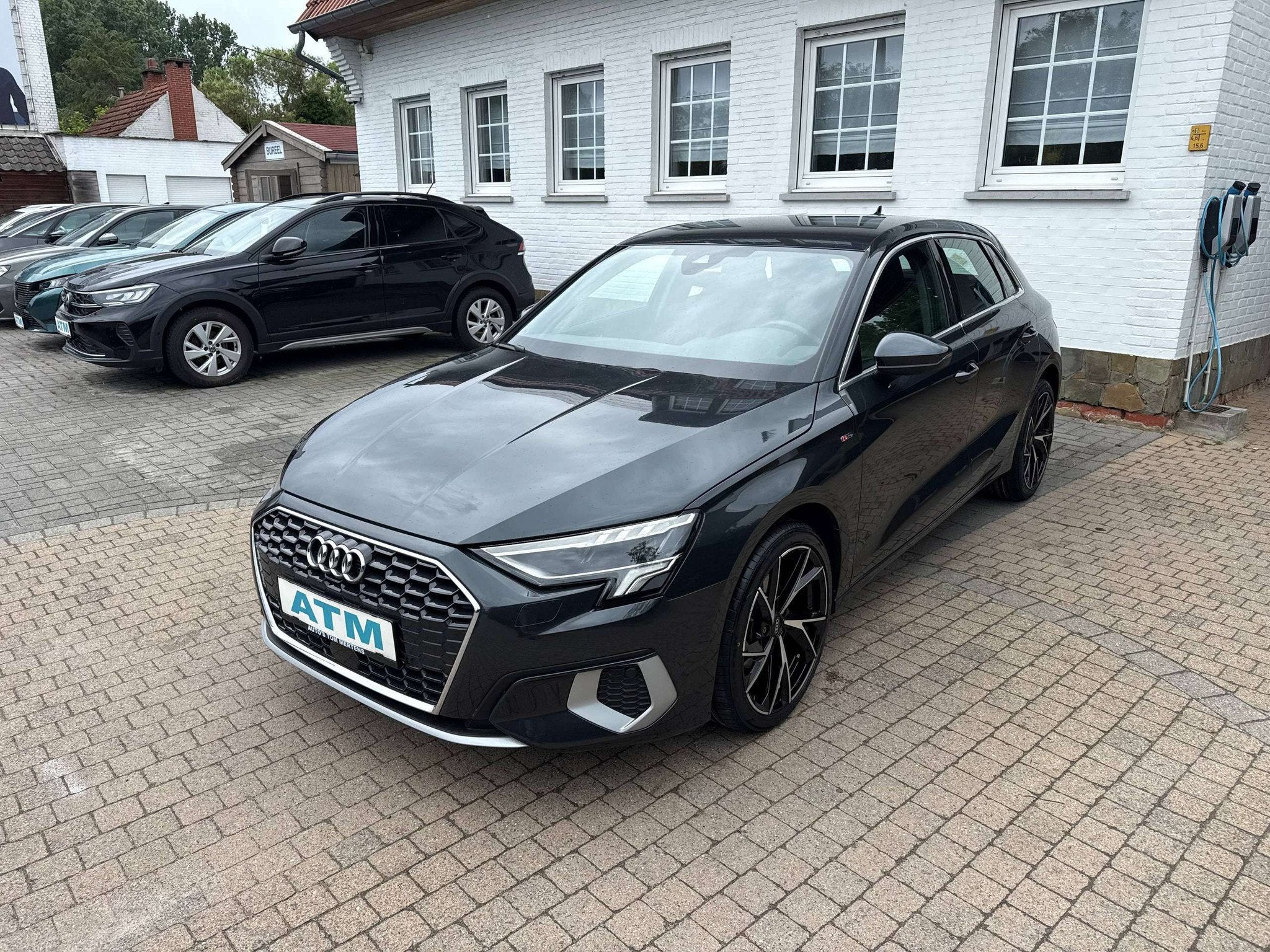 Audi A3 A3 30 TFSI S line S tronic/Navi/Xenon/ACC/pdc/Sport/, Autos, Audi, Achat, Entreprise, Noir, Automatique