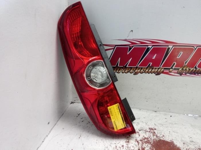 Achterlicht links van een Opel Combo, Auto-onderdelen, Gebruikt, -, -, Opel