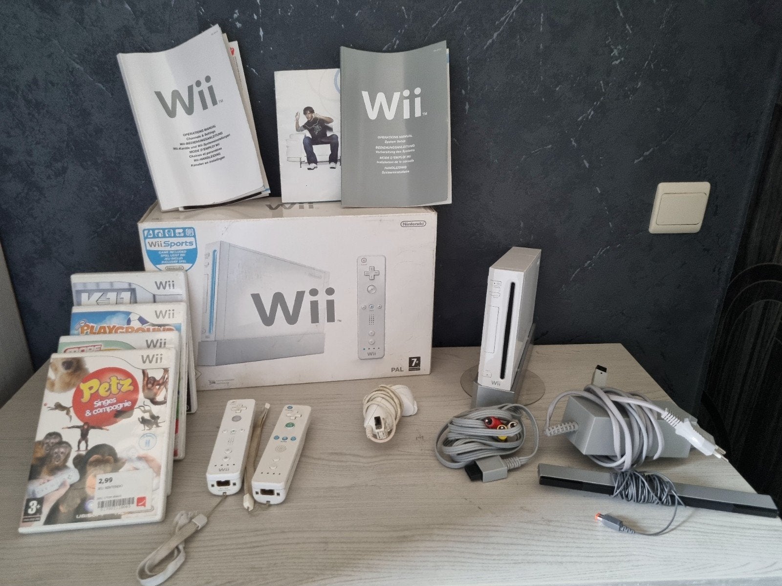 nitendo wii, Consoles de jeu & Jeux vidéo, Enlèvement, Utilisé, Avec 2 manettes, Avec jeux
