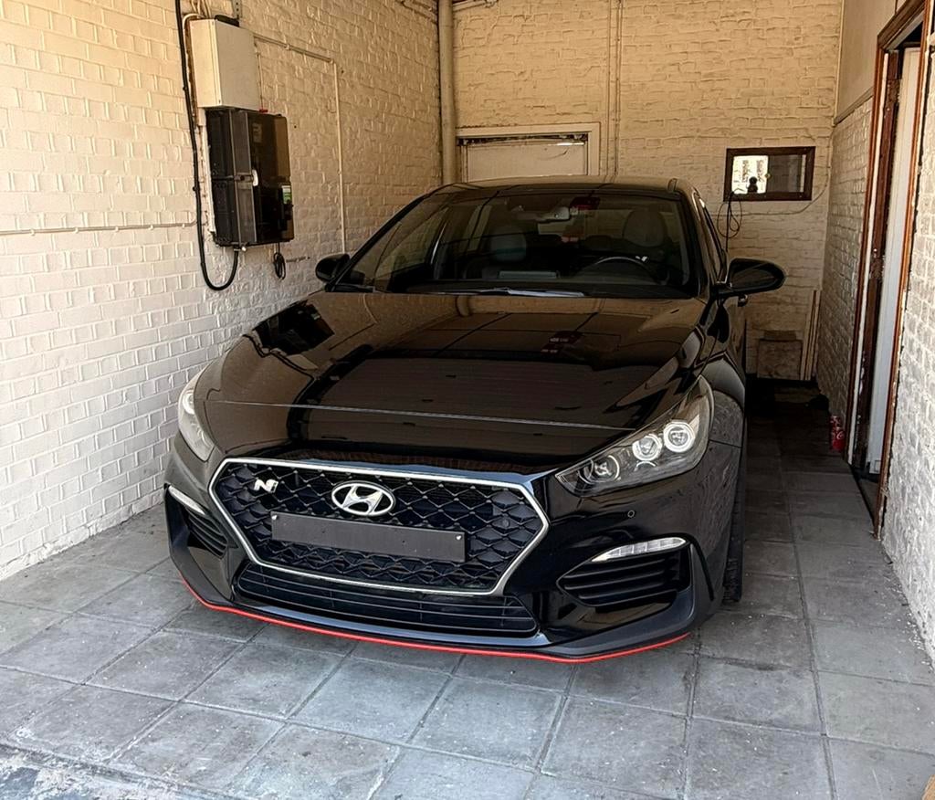 Hyundai I30N performance, Voorwielaandrijving, Zwart, 4 cilinders, Leder en Stof