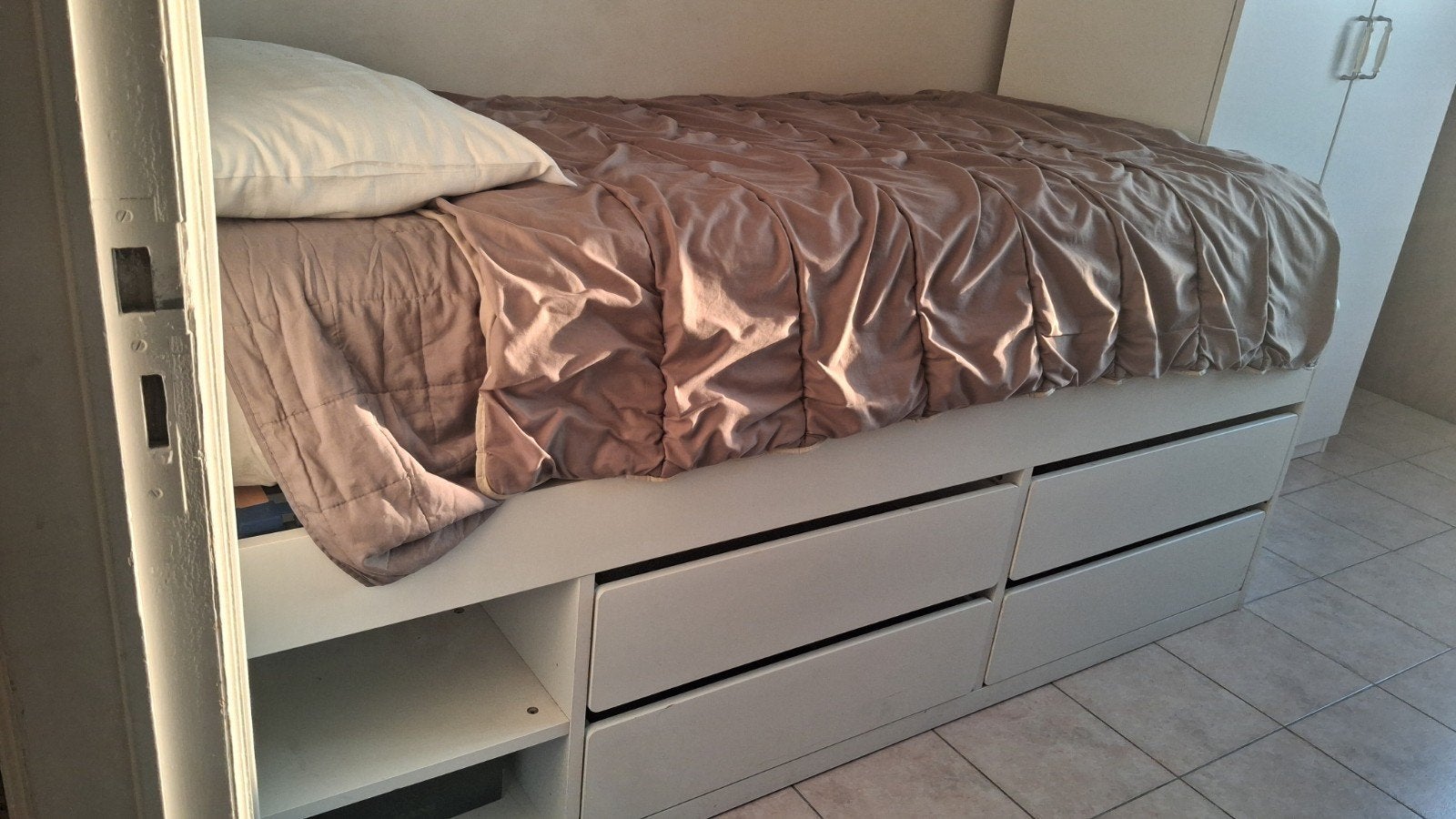IKEA hoog bed met 4 lades, Ophalen