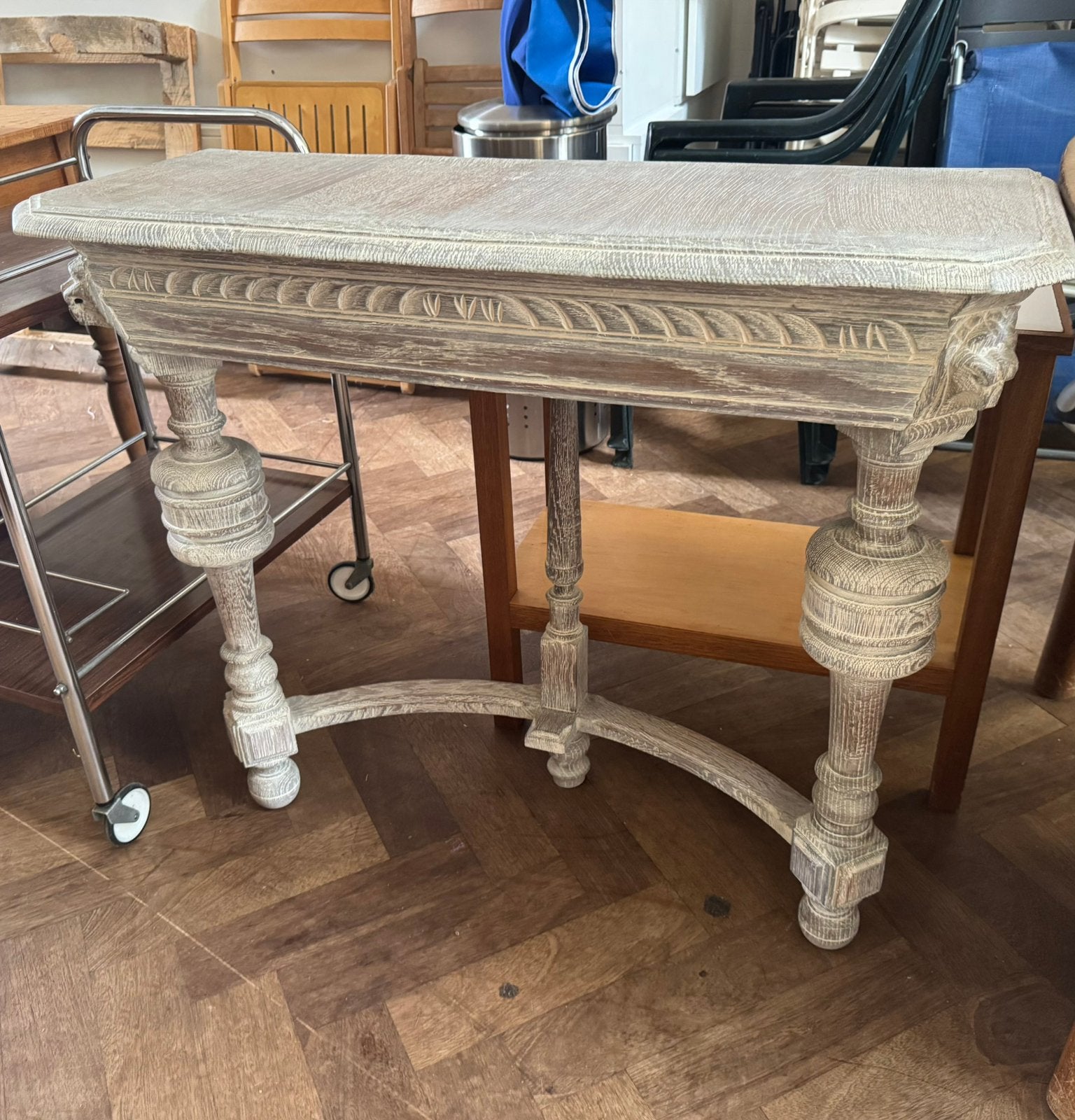 Landelijke muurtafel, Ophalen
