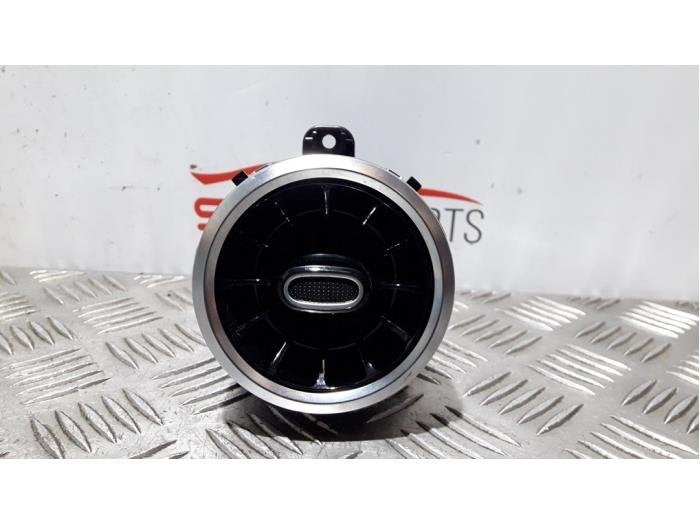 Luchtrooster Dashboard van een Mercedes A-Klasse, Gebruikt, -, Ophalen of Verzenden, -