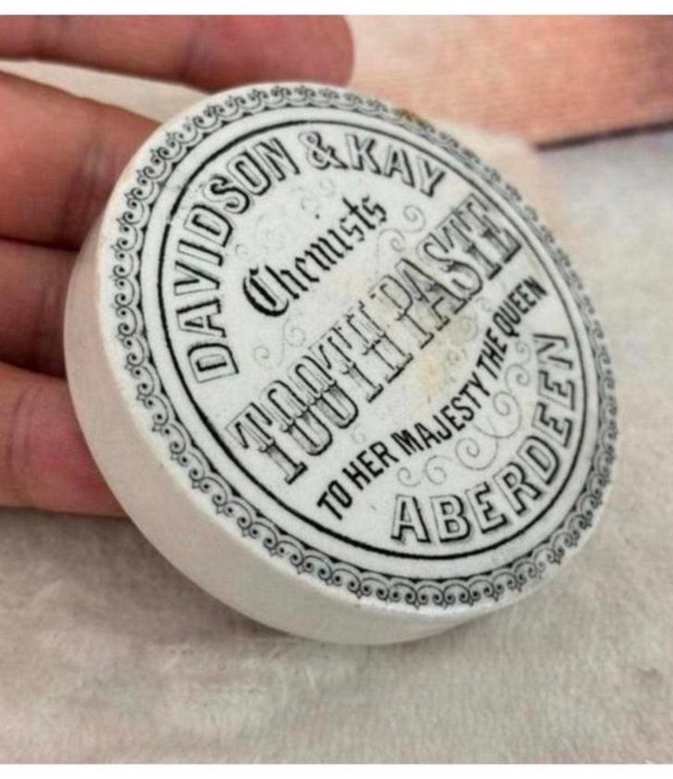 Couvercle de dentifrice en céramique vintage, Davidson Kay, Enlèvement ou Envoi