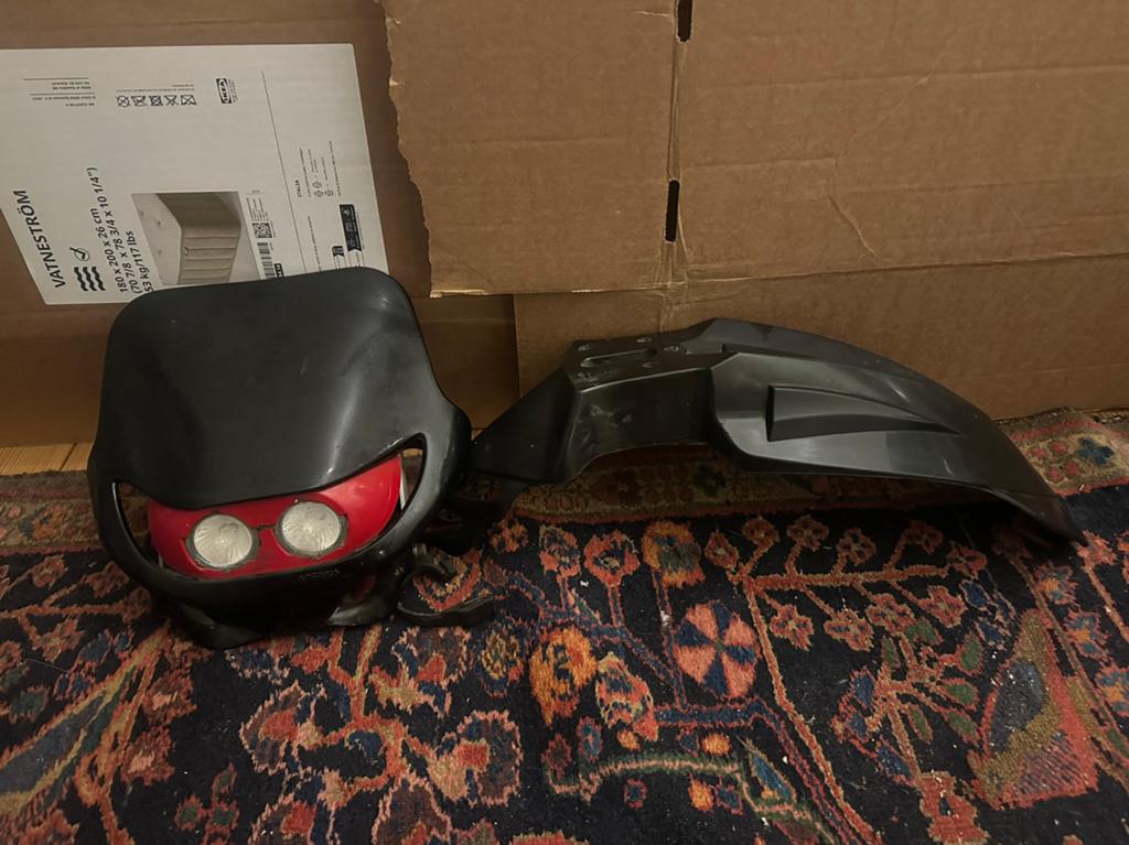 Acerbis koplamp en spatbord, Motoren, Ophalen