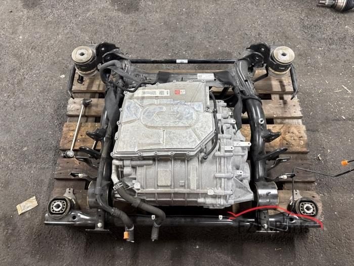 VW Volkswagen ID7 Elektromotor compleet met subframe motor, Ophalen of Verzenden, Gebruikt