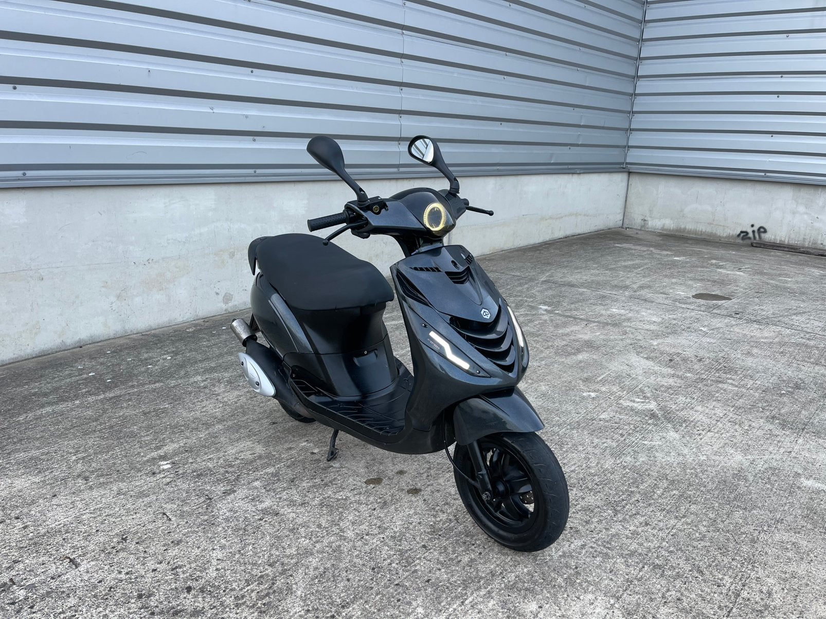 Piaggio Zip 2t 70cc Aklasse, Fietsen en Brommers, Ophalen, Tweetakt, Klasse A (25 km/u), Zo goed als nieuw