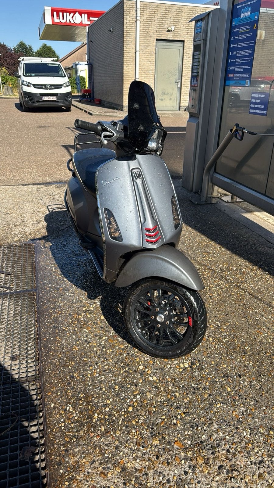 vespa sprint 2017 80cc malossi ab knop, Fietsen en Brommers, Scooters | Vespa, Ophalen, Zo goed als nieuw