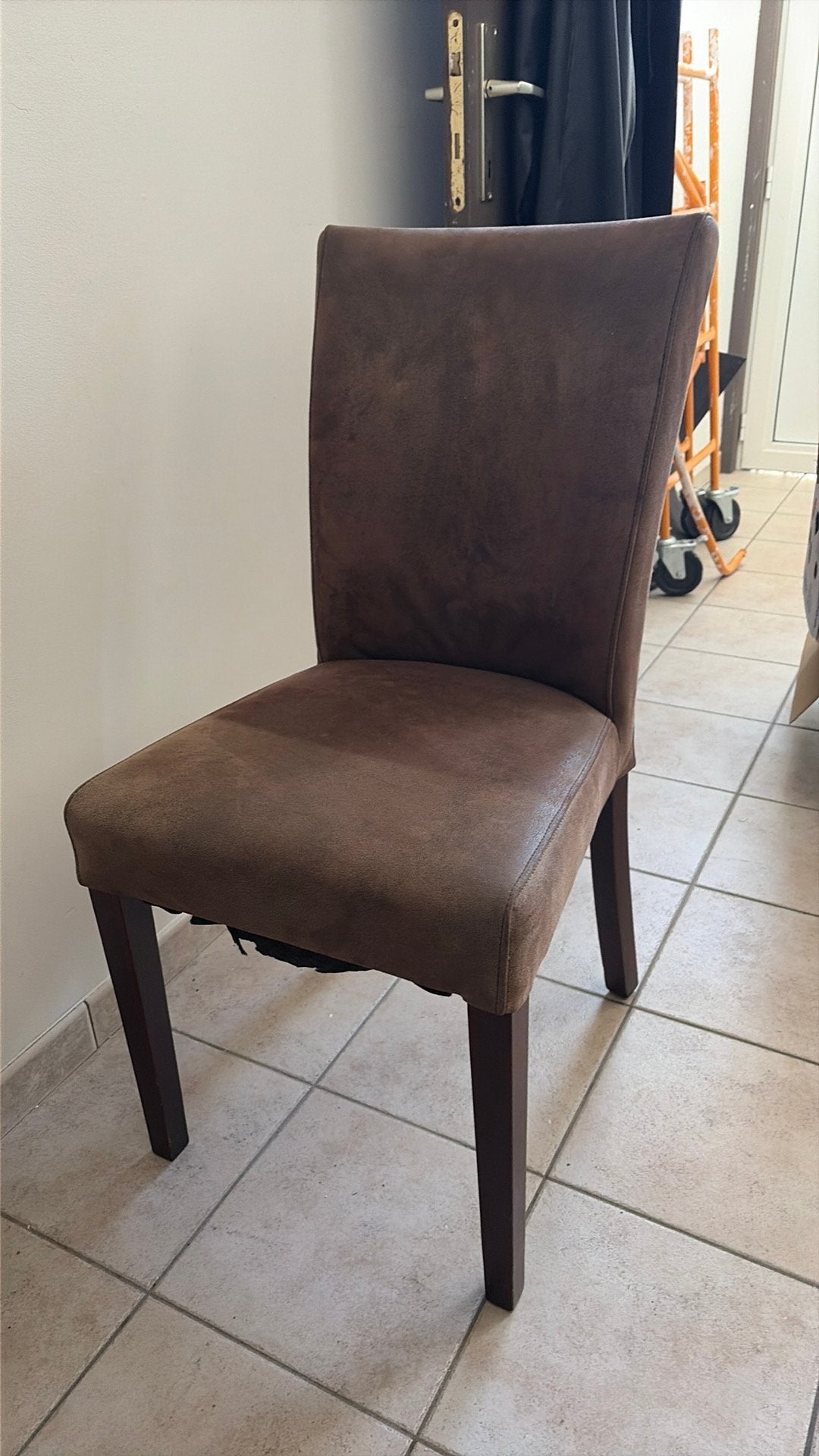 8 eetkamerstoelen in echt leer + hout – €40voor de set, Huis en Inrichting, Ophalen, Gebruikt, Bruin, Hout