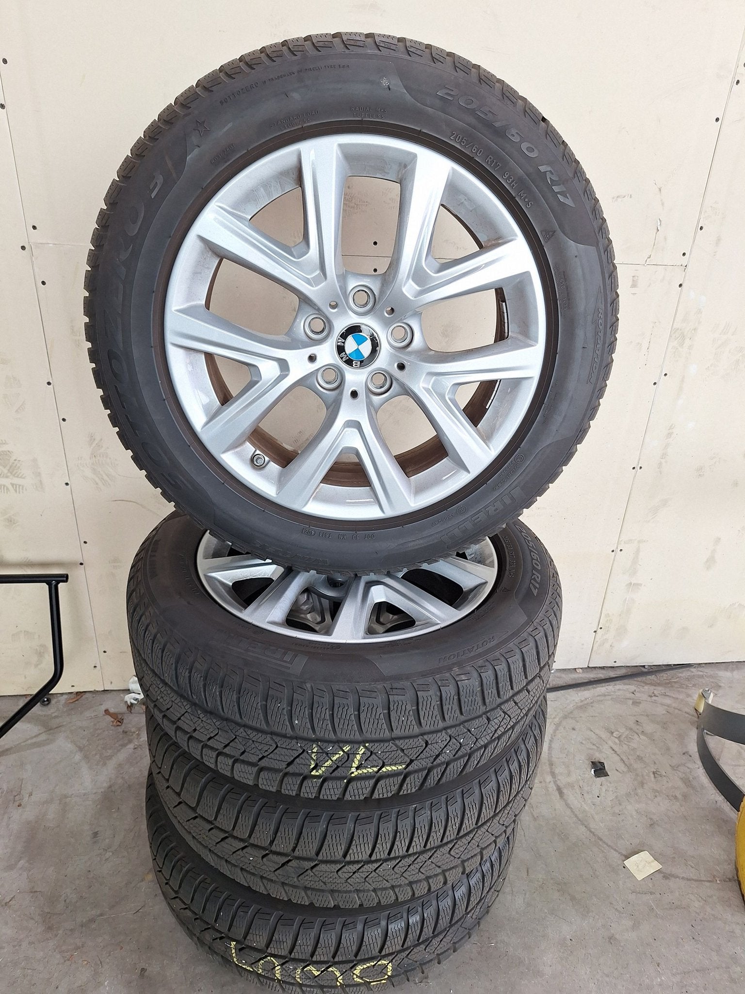 Bmw X1 Winterset 17 Inch Origineel, Pneus et Jantes, Pneus hiver, -, Véhicule de tourisme
