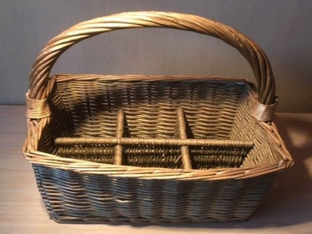 Rieten flessenmand 6 flessen - vintage wilgentenen, Overige materialen, Gebruikt, Ophalen of Verzenden, Rechthoekig