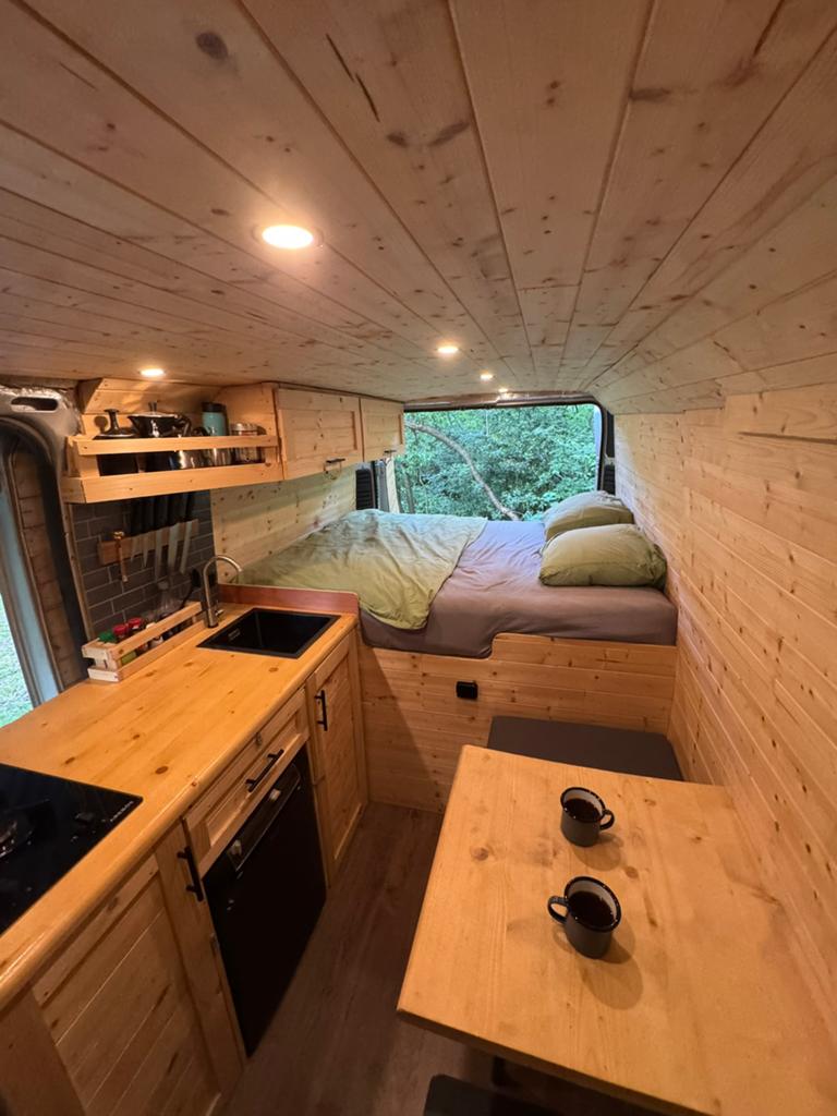 Camperbusje op maat bouwen, Entreprise, Achat