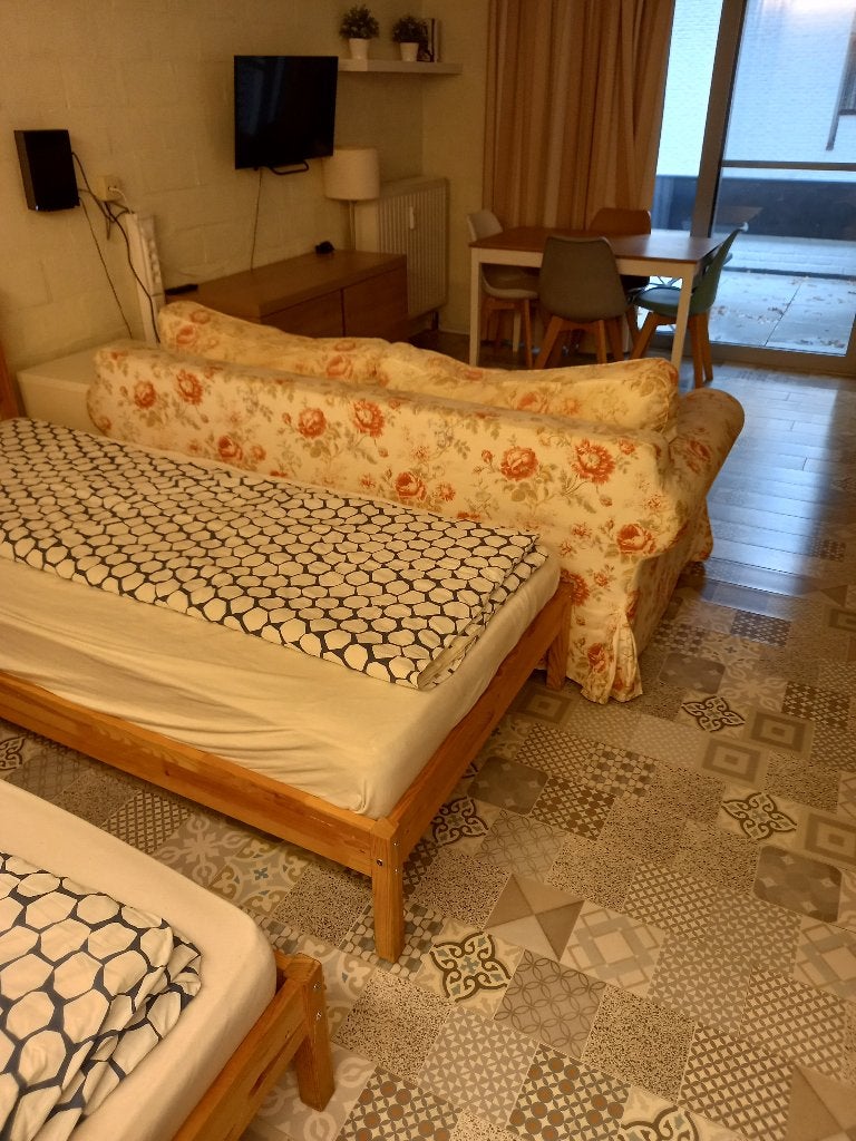 Ruime studio met terras te huur – Hengelhoef Houthalen, Vakantie, In bos, Limburg of Luik, Recreatiepark, Appartement