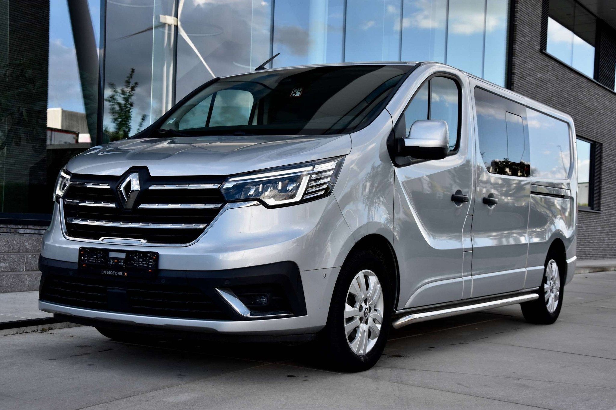 Renault Trafic *DUBBELE CABINE* 170PK * LICHTE VRACHT * DUBB, Auto's, Voorwielaandrijving, Gebruikt, Zwart, 4 cilinders