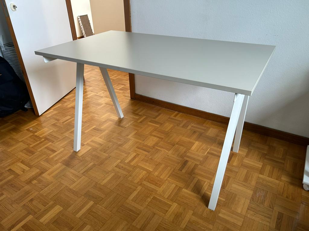 Bureau gris/blanc 120cm - Ikea, Huis en Inrichting, Ophalen, Zo goed als nieuw, IKEA, Grijs