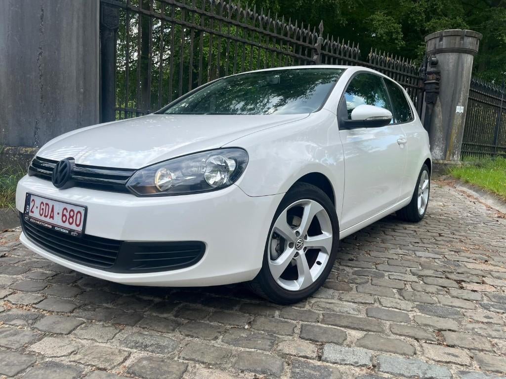 vw golf 1400cc benzine **17' GTI velgen **navi*, Auto's, Voorwielaandrijving, Euro 5, Stof, 4 cilinders