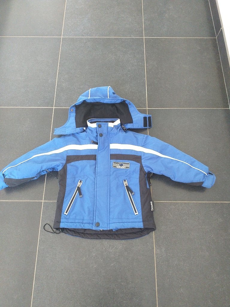 skivest maat 104, Kinderen en Baby's, Kinderkleding | Maat 104, Ophalen of Verzenden, Gebruikt, Jongen, Trui of Vest