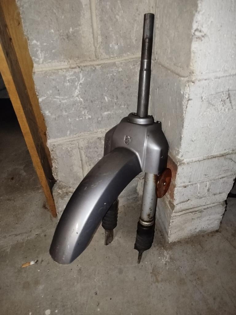Fourche honda wallaroo, Enlèvement