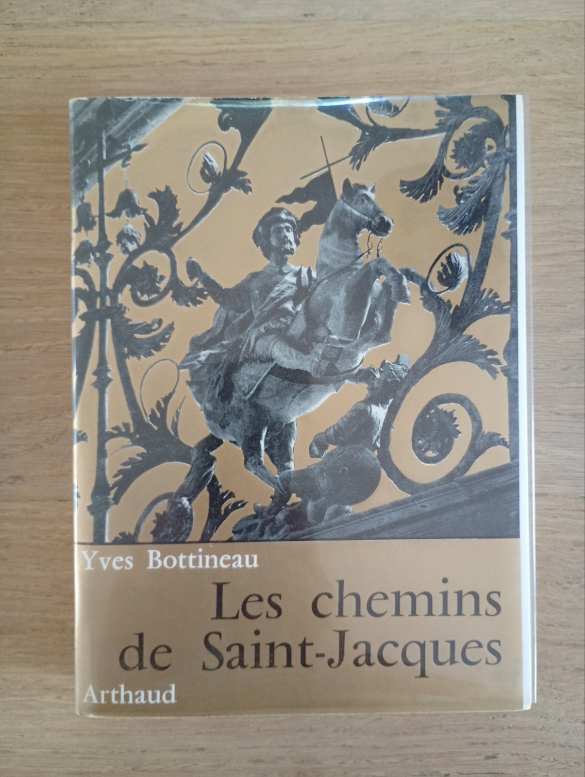 Les chemins de Saint-Jacques Yves Bottineau ac carte TBE, Boeken, Reisverhalen, Ophalen of Verzenden, Gelezen, Europa