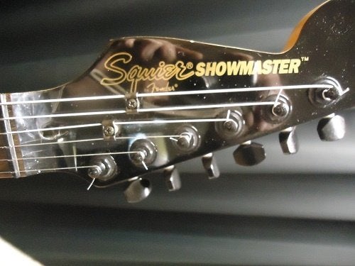 Squier Showmaster, Musique & Instruments, Instruments à corde | Guitares | Électriques, Comme neuf, Solid body, Autres marques