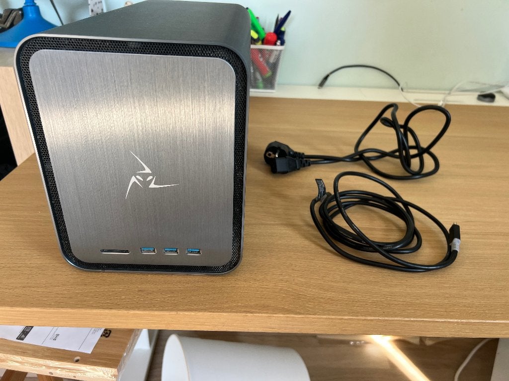 Coque eGPU Mantiz Venus v2 (TB 3 + bloc d'alimentation550 W), Enlèvement ou Envoi, Autres chipsets, TV-Out, Comme neuf