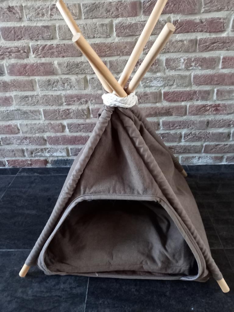 Bruine stoffen honden tipi, Dieren en Toebehoren, Hondenmanden, Ophalen, Gebruikt, Stof