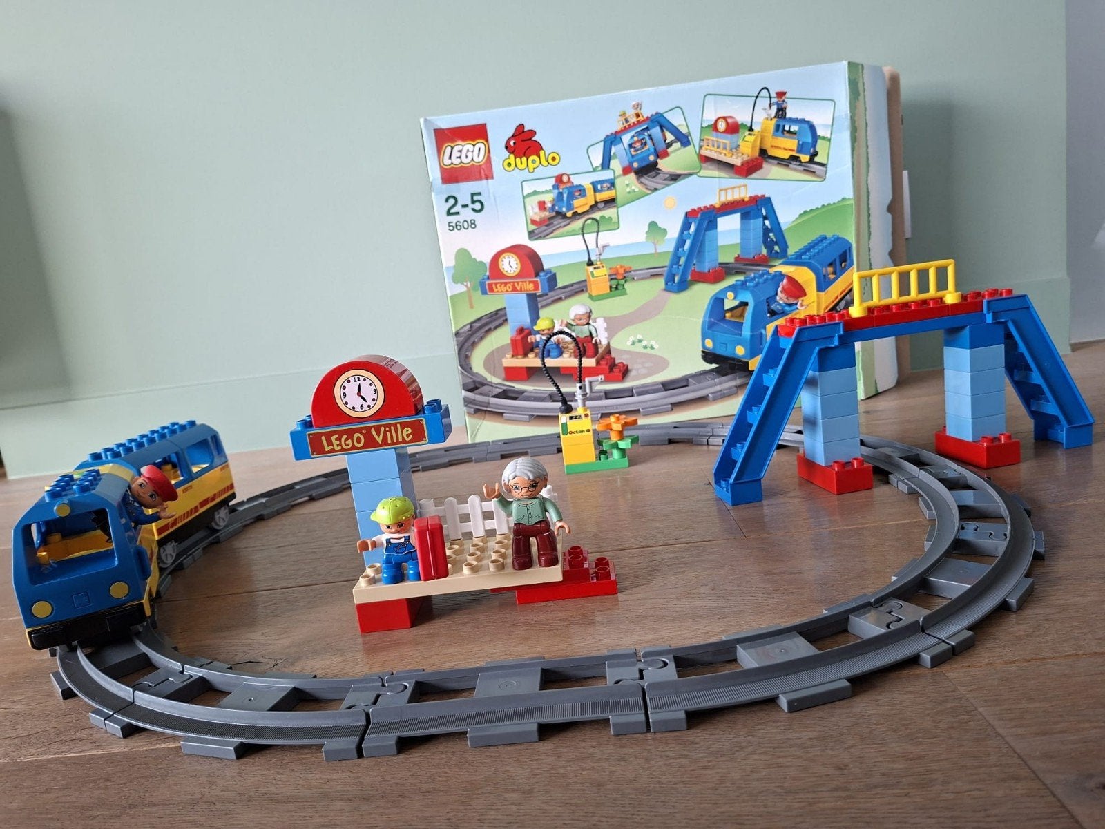 Lego duplo 5608 elektrische trein, Ophalen, Gebruikt, Overige thema's, Inclusief accessoires