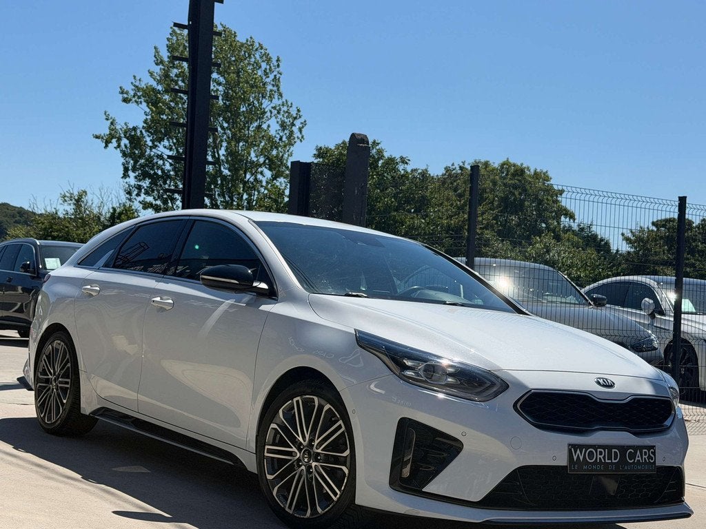 Kia ProCeed / pro_cee'd ProCeed 1.4 T-GDi GT-Line CAMERA - N, Auto's, 4 cilinders, Bi-Xenon koplampen, Wit, Bedrijf