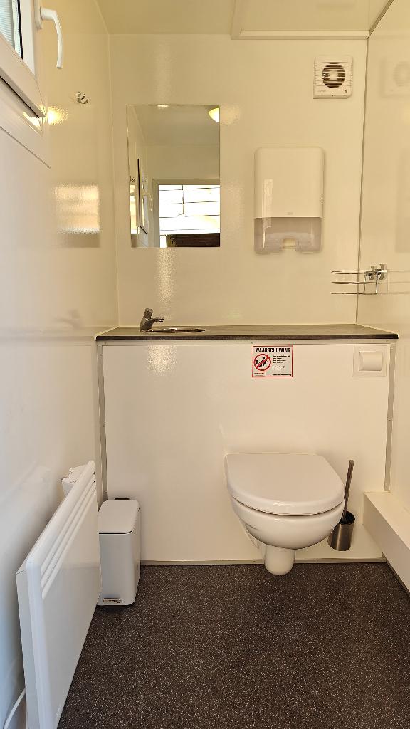 Luxe Toiletwagen (2021) – In absolute nieuwstaat, Hobby en Vrije tijd, Feestartikelen | Verhuur, Zo goed als nieuw, Ophalen