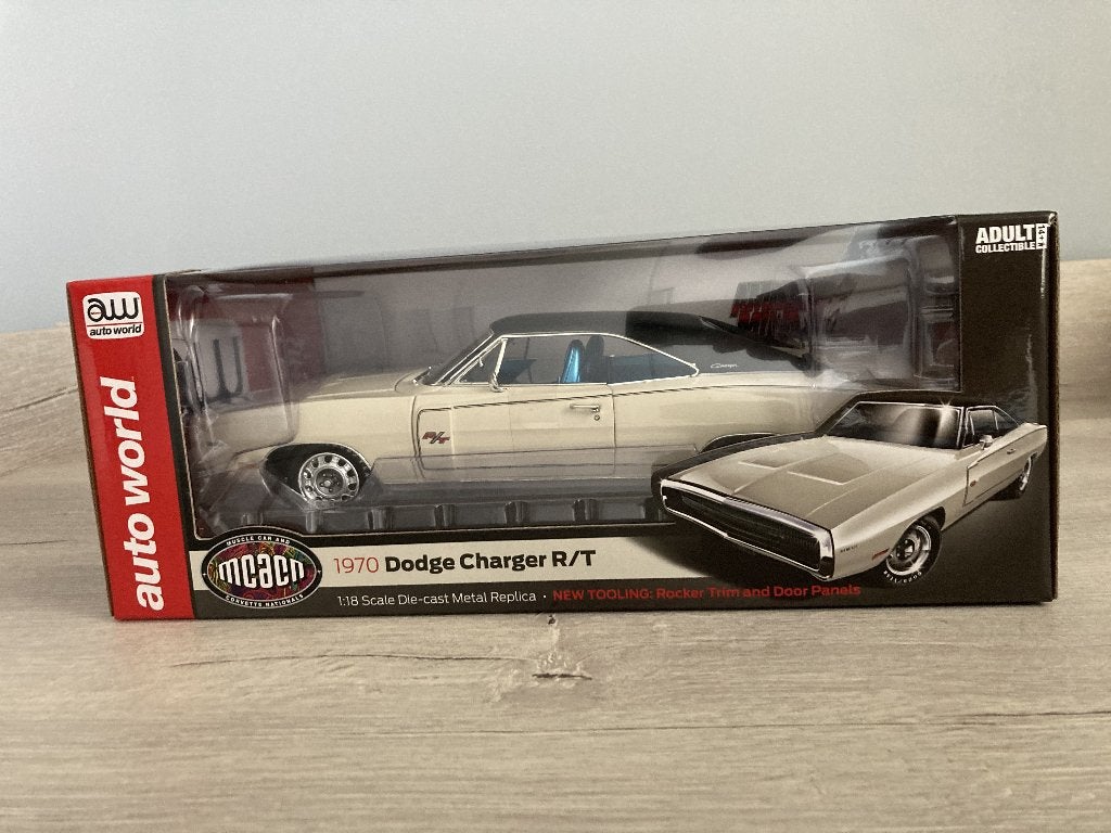 '70 Dodge Charger R/T SE 1/18 Autoworld, Ophalen of Verzenden, Zo goed als nieuw, Auto, Overige merken