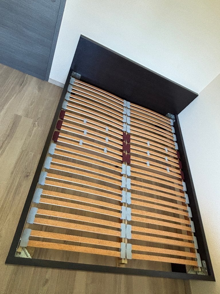 Lit 160x200 avec sommier, Maison & Meubles, Autres couleurs, Enlèvement, Utilisé, 200 cm