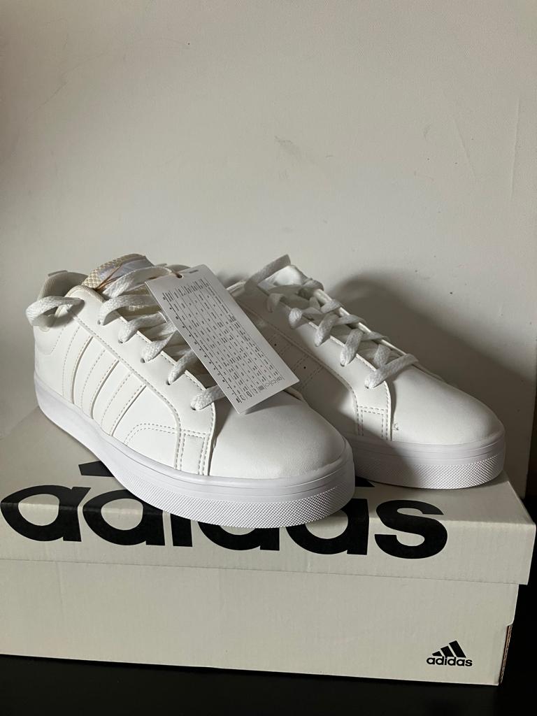 Adidas sneakers, Vêtements | Hommes, Chaussures, Neuf, Blanc, Baskets, Enlèvement