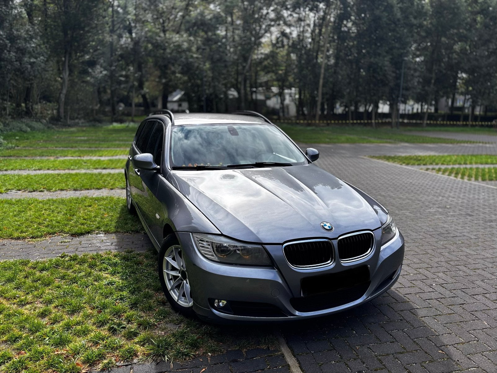 BMW E91 318d LCI ~ EURO5B ~ 2,0 ~ diesel ~ 143 ch ~ 305 dkm, Cuir, Achat, Feux de virage, Entreprise