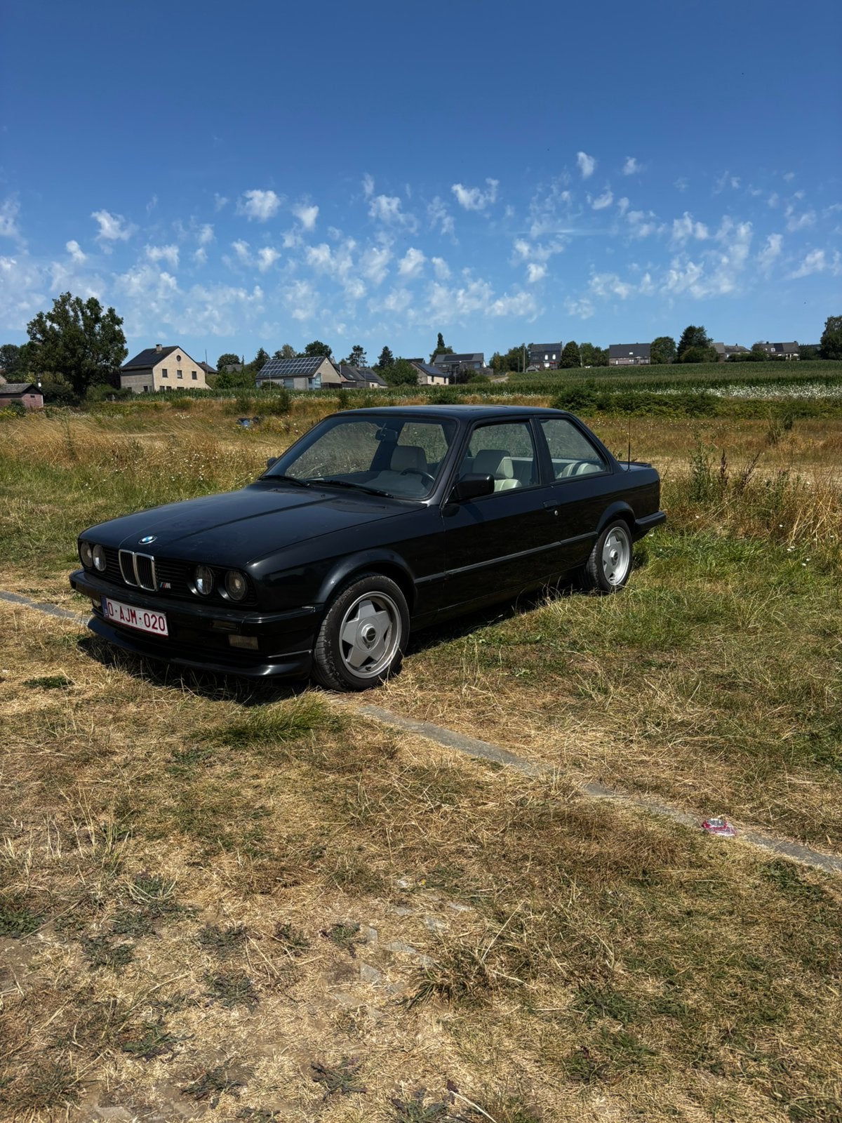 BMW E30 320I 1987 manuelle, Autos, BMW, Cuir, Achat, Intérieur cuir, 2 portes