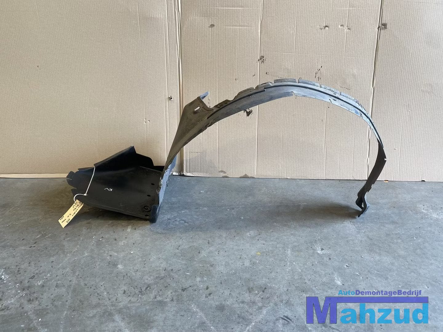 Mercedes SLK (R170) Modderkuipen Rechts voor A1706980230, Gebruikt, Mercedes-Benz AG, Mercedes-Benz, Mercedesstrasse 120
70372  Stuttgart, DE