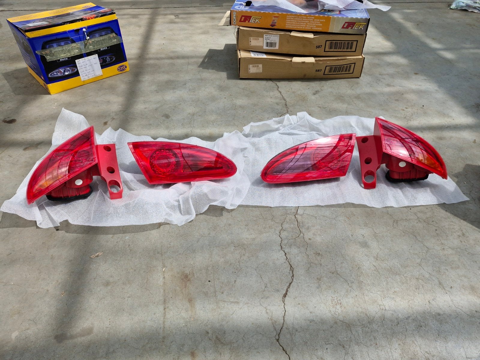 Achterlichten voor een seat leon, Ophalen