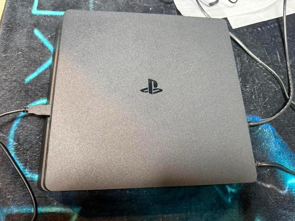 PS4 console in prima staat!, Enlèvement, Comme neuf, Contrôleur
