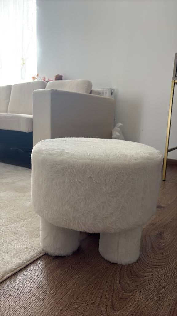 Petit pouf, Enlèvement, Comme neuf