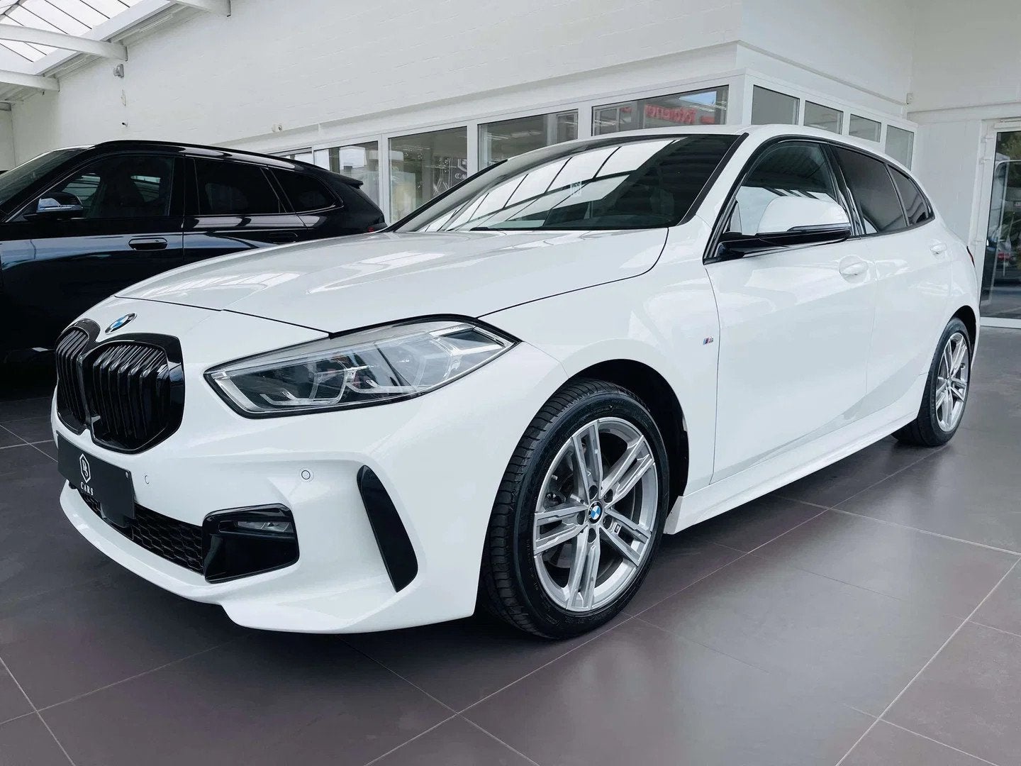 BMW 1 Serie 118 dA * GARANTIE + PACK M + COCKPIT + GPS + LED, Autos : Divers, Automatique, Blanc, BMW, 1995 cm³