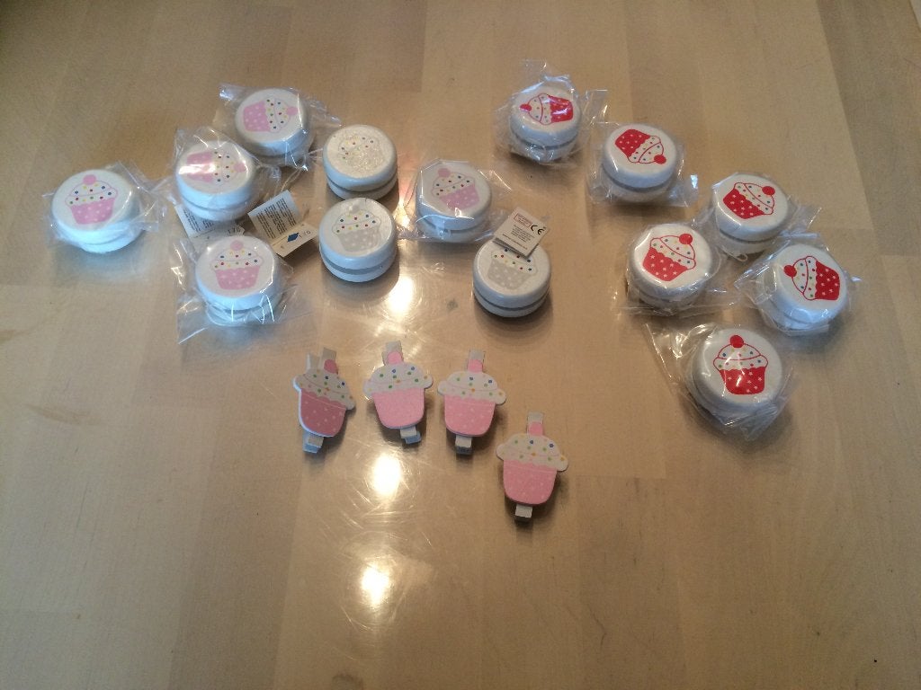 Cupcake roze/rood van BB collectie UITVERKOOP, Ophalen of Verzenden, Nieuw, Kraamcadeau