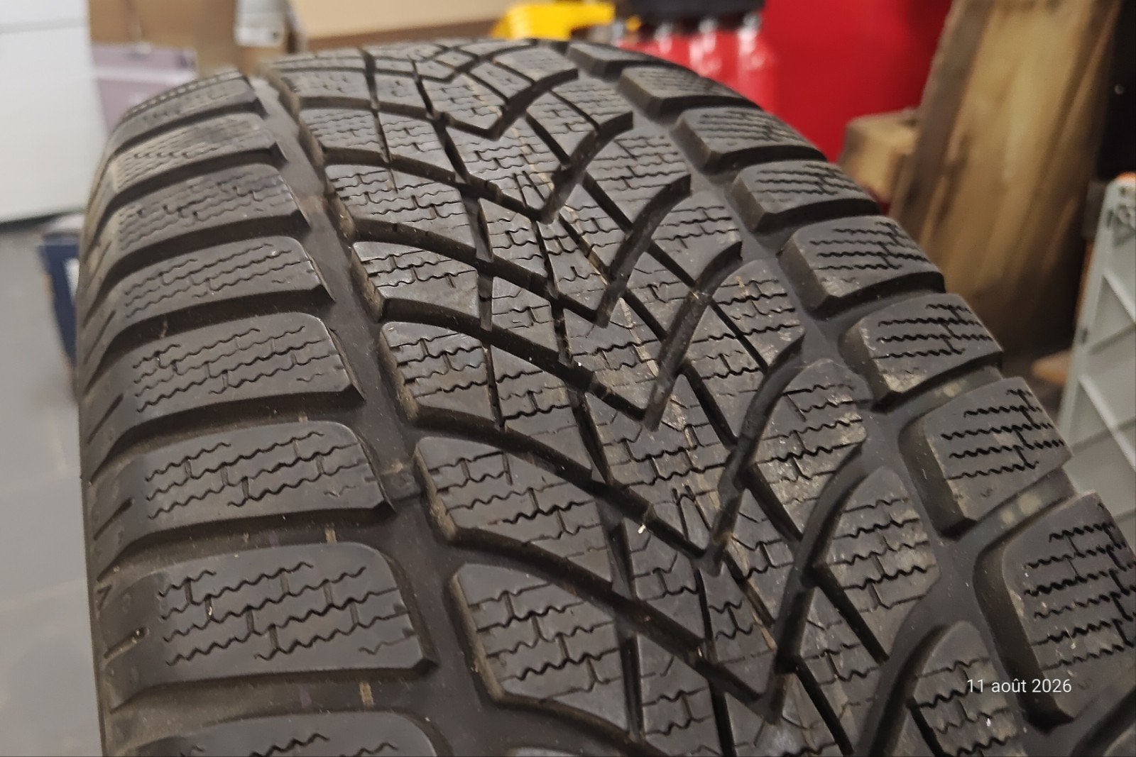 A vendre pneu hiver 225 55 R18, 18 inch, Winterbanden, Band(en), Terreinwagen
