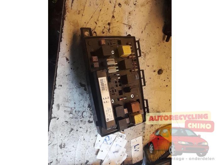 Boîte à fusibles d'un Opel Astra, -, Opel, 3 mois de garantie, Utilisé
