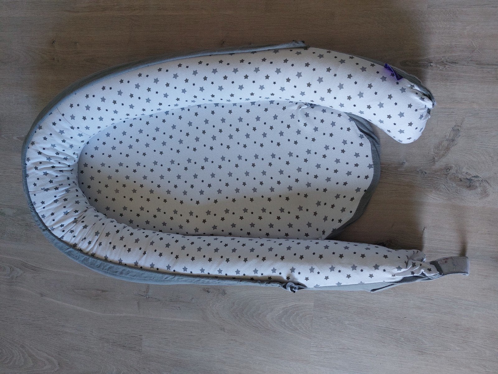 Babynestje, Kinderen en Baby's, Dekens, Slaapzakjes en Inbakerproducten, Gebruikt, Grijs, Ademend, In te korten, Wasbaar, Ophalen