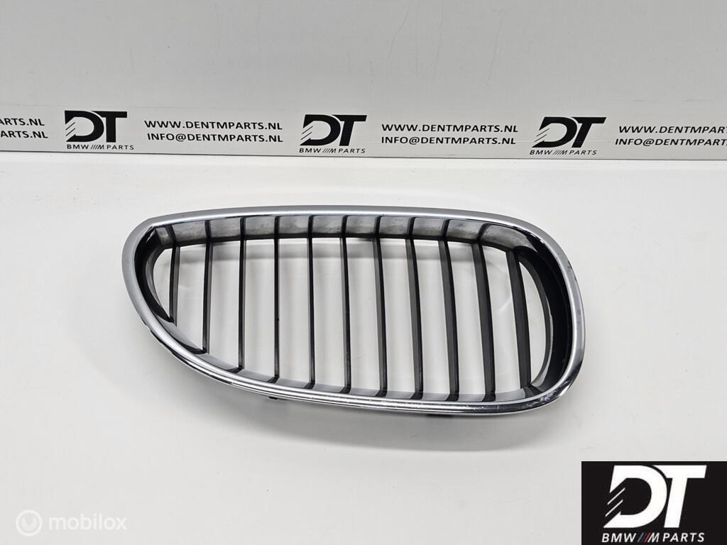Grille rechts BMW 5-serie E60 E61 51137027062, Gebruikt, Ophalen of Verzenden, BMW, BMW