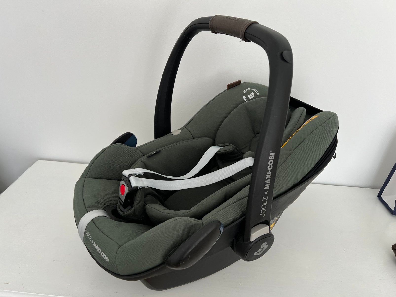 Joolz X Maxi-Cosi met isofix base plate (forest green), Ophalen, Zo goed als nieuw, Maxi-Cosi, Isofix