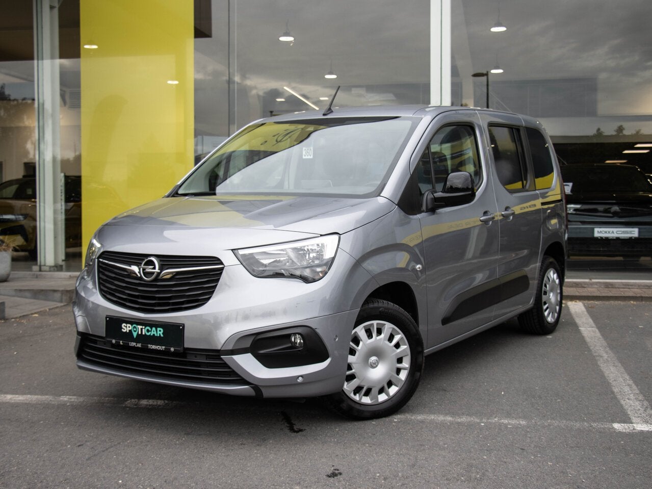 Opel Combo Life Elegance L1H1 1.2T 130pk AT8, Auto's, 1199 cc, 0 kg, Bedrijf, 5 deurs